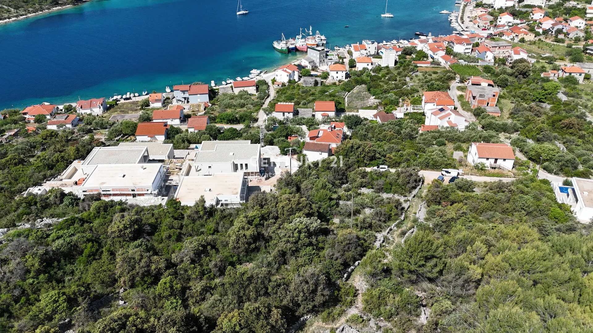 građevinsko zemljište s projektom luksuzne vile( pogled more ) 180 m od mora - slika 8