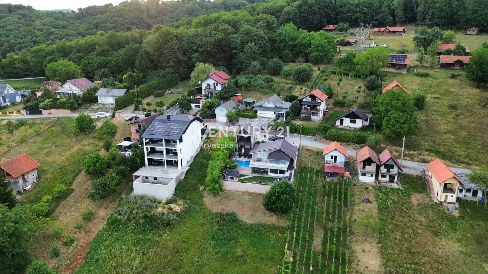 luksuzna obiteljska kuća – 560 m² na parceli od 1.135 m², topličica, novi marof - slika 4