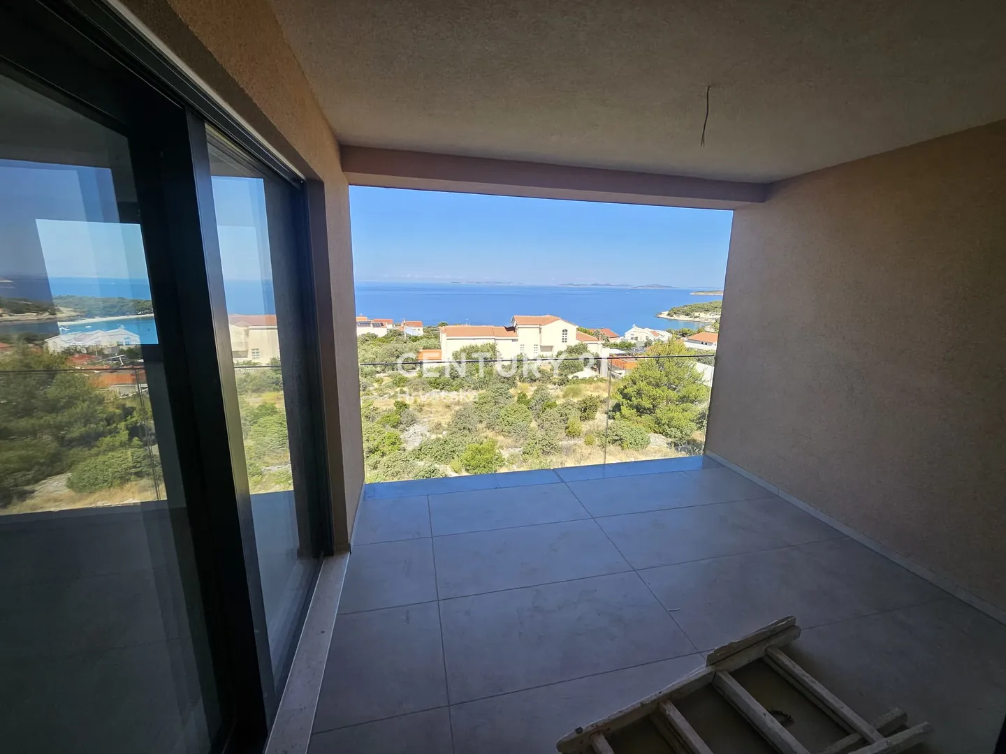 apartman na drugom katu s pogledom na more- dolac, primošten - slika 2
