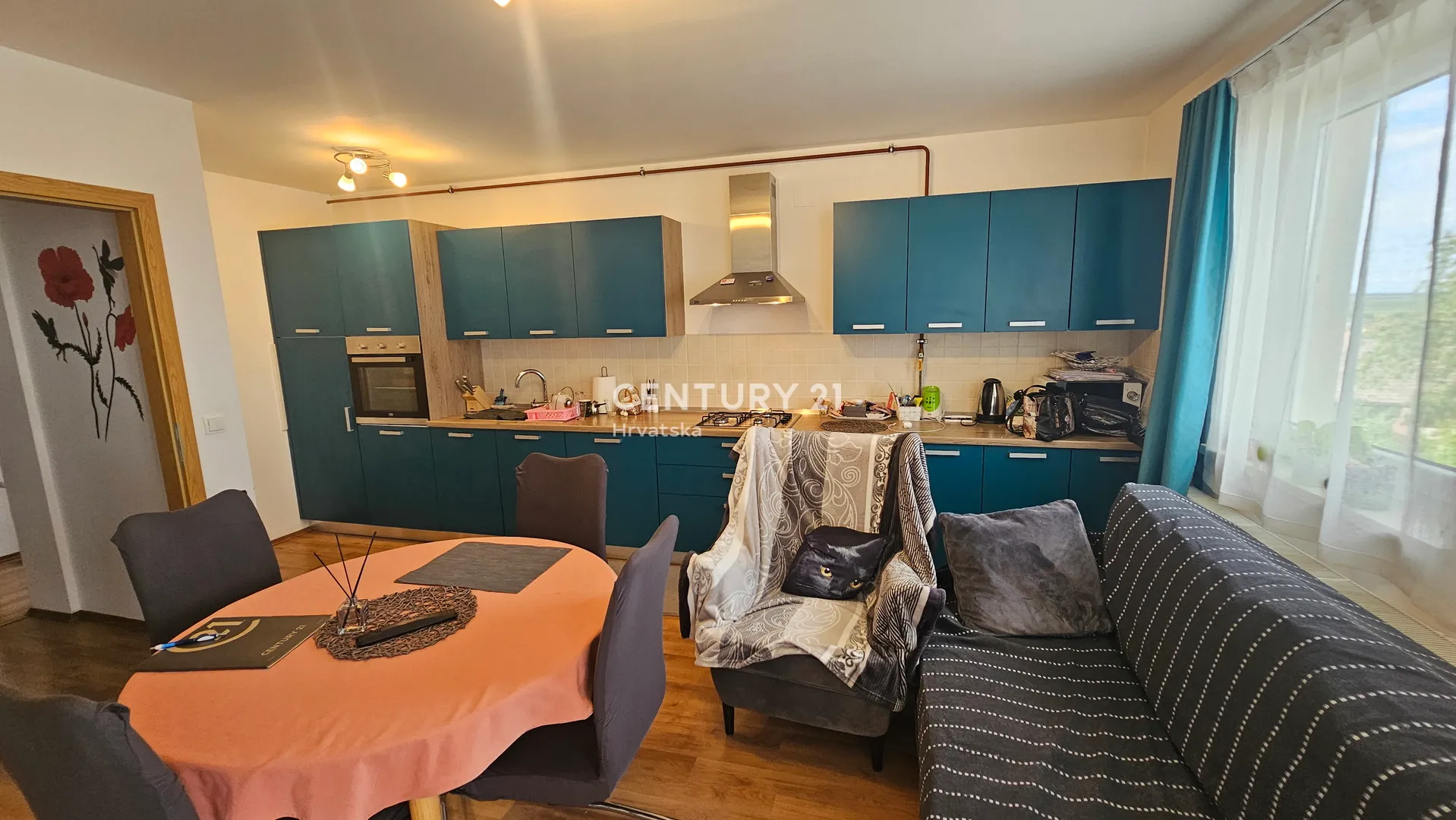 Maruševec – Donje Ladanje | Dvosobni stan 61,6 m² + balkon 2,6 m² | Prizemlje | Potpuno namješten | Energetski razred B