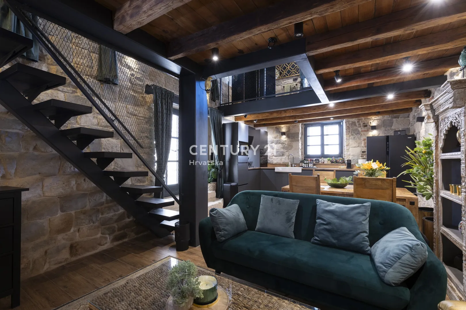 luksuzni, dvoetažni apartman -kaštel stari, 50 m od mora - slika 48
