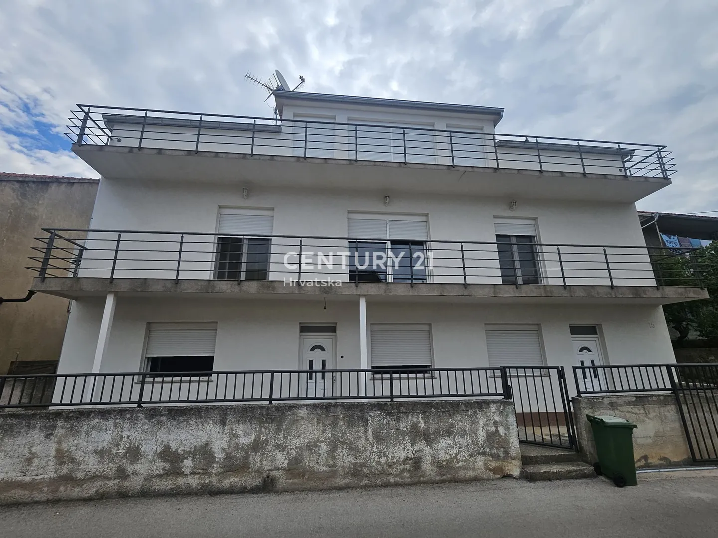 jednosoban stan (e-4) – prizemlje, obnovljen i namješten, ražine, šibenik - slika 2