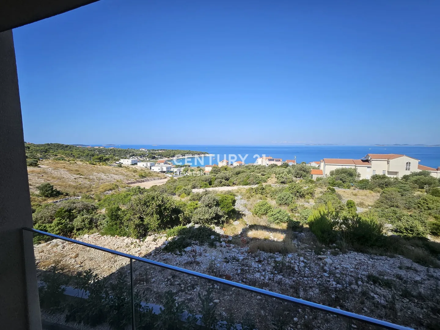 apartman na prvom katu s pogledom na more- dolac, primošten - slika 15