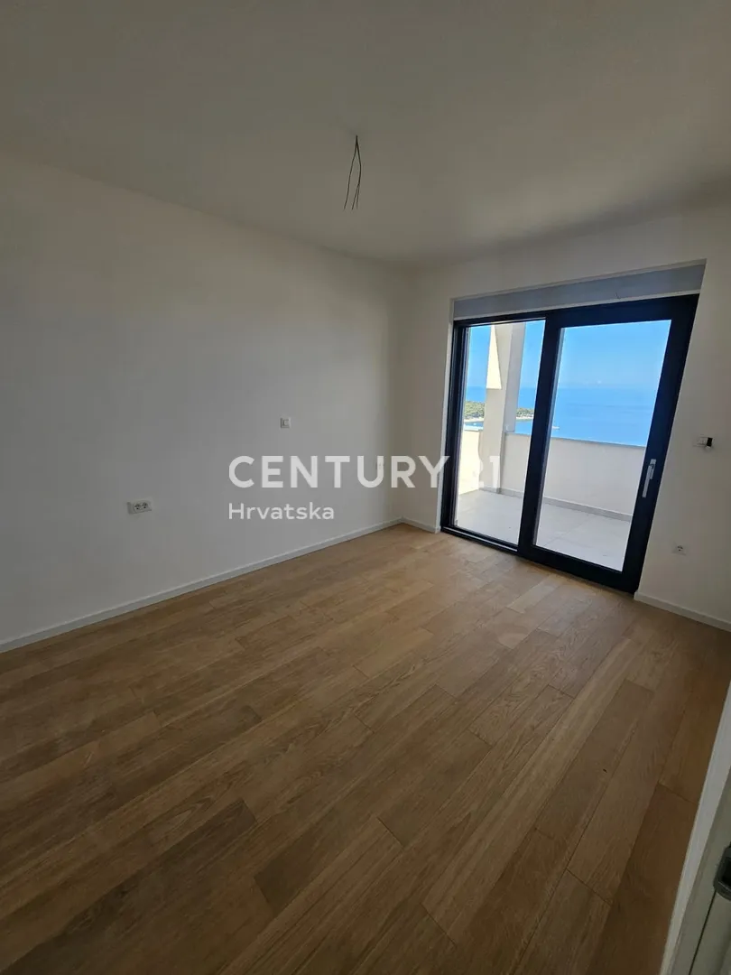 penthouse na trećem katu s pogledom na more- dolac, primošten - slika 25
