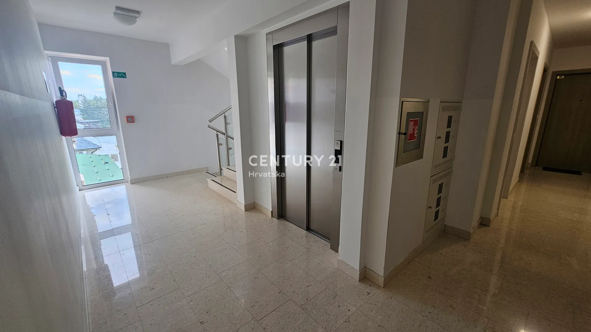ivanec – centar | dvosobni stan 48,33 m² + lođa 8,30 m² | 1. kat | novogradnja | ključ u ruke | pogled na ivanščicu - slika 26