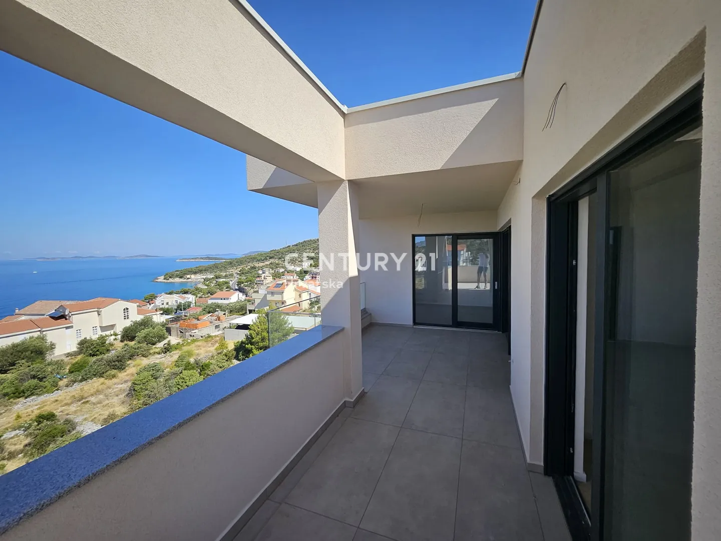 penthouse na trećem katu s pogledom na more- dolac, primošten - slika 2