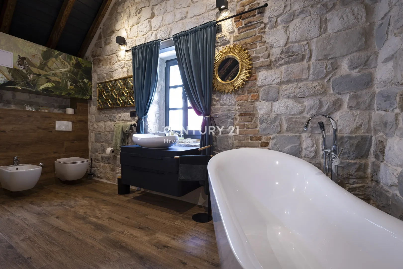 luksuzni, dvoetažni apartman -kaštel stari, 50 m od mora - slika 39