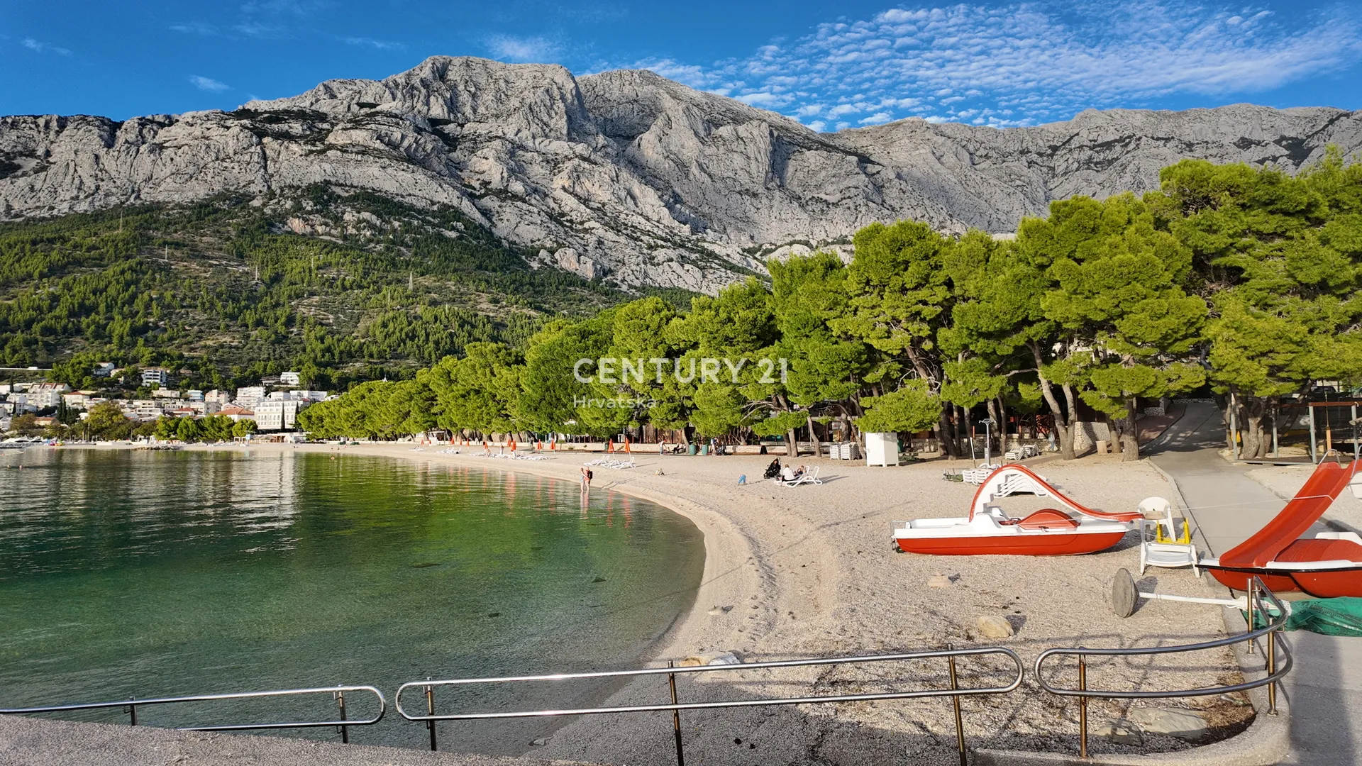 dvoetažni stan s panoramskim pogledom na more i otoke – baška voda - slika 32