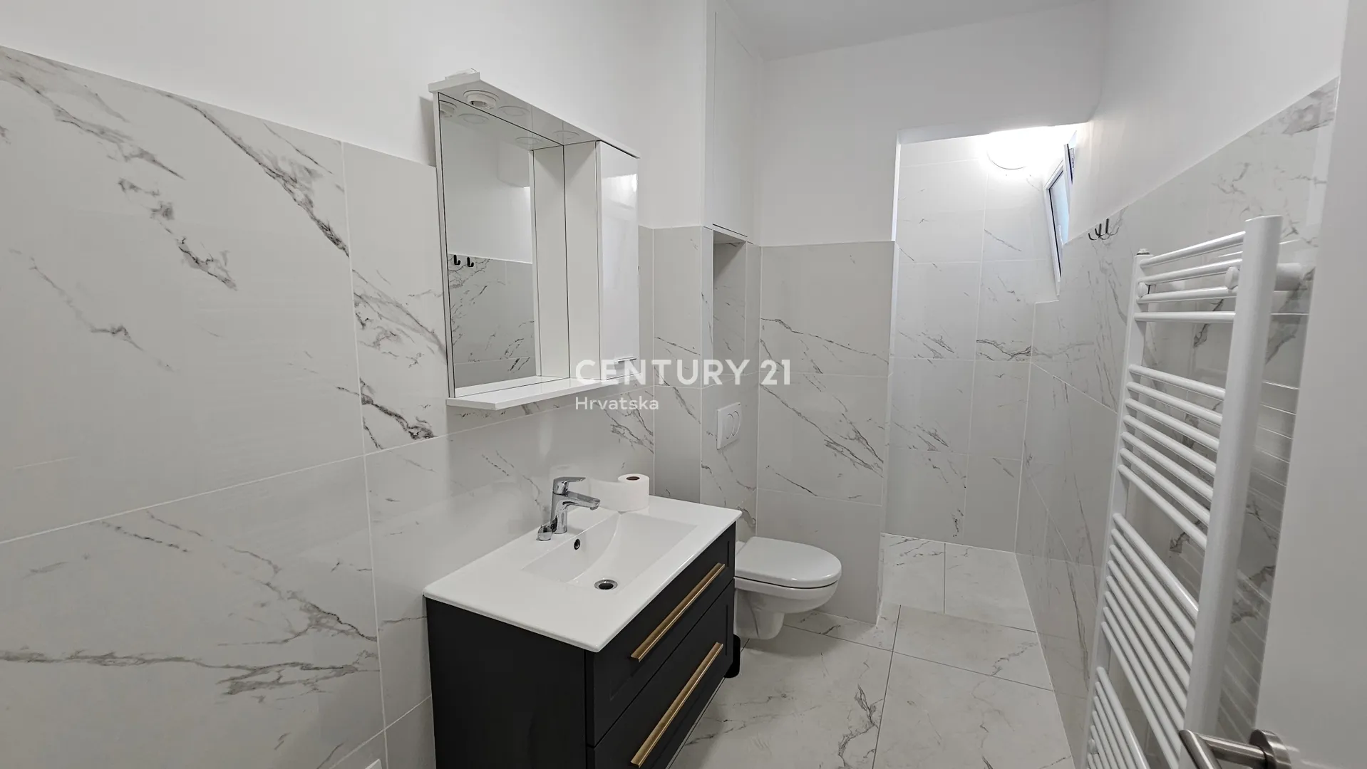 ivanec – centar | trosobni stan 57,26 m² + lođa 5,81 m² + spremište 8,09 m² | 1. kat | novogradnja | ključ u ruke | pogled na ivanščicu - slika 22