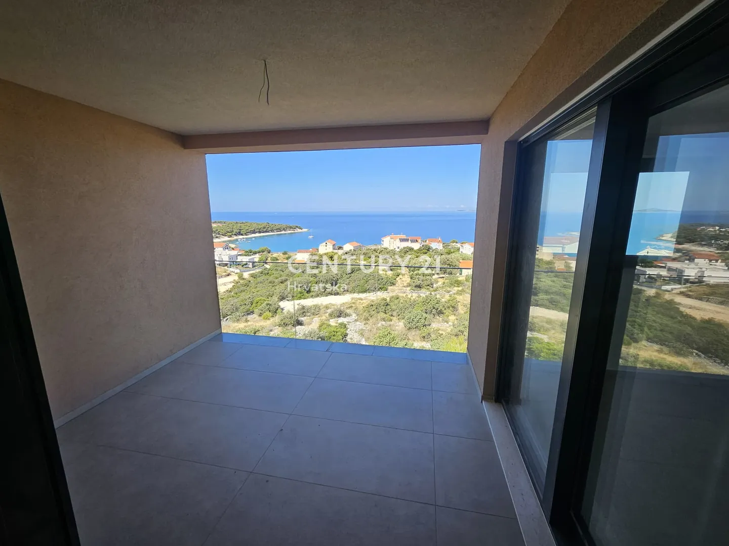 apartman na drugom katu s pogledom na more- dolac, primošten - slika 2