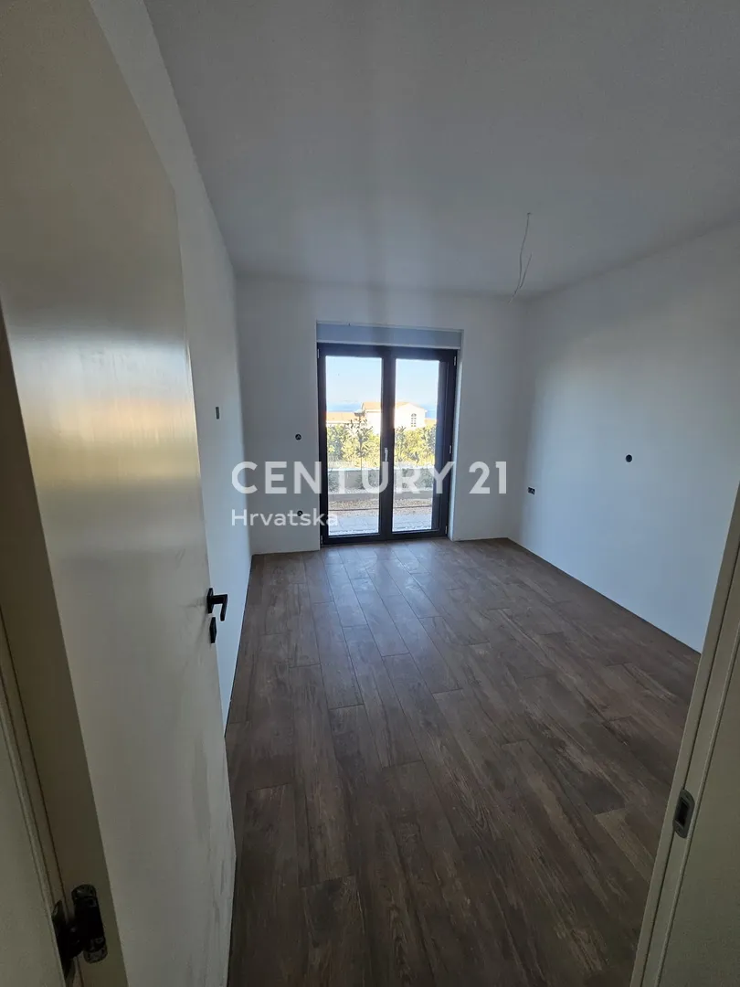 apartman u prizemlju s pogledom na more i vrtom - dolac, primošten - slika 28