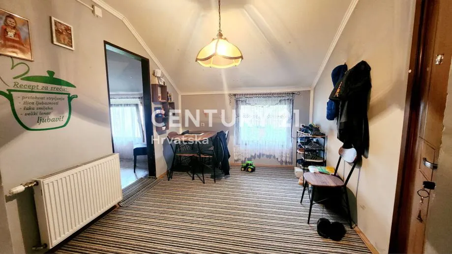 velika obiteljska kuća i gospodarsko imanje u hrastovskom pored ludbrega - slika 19