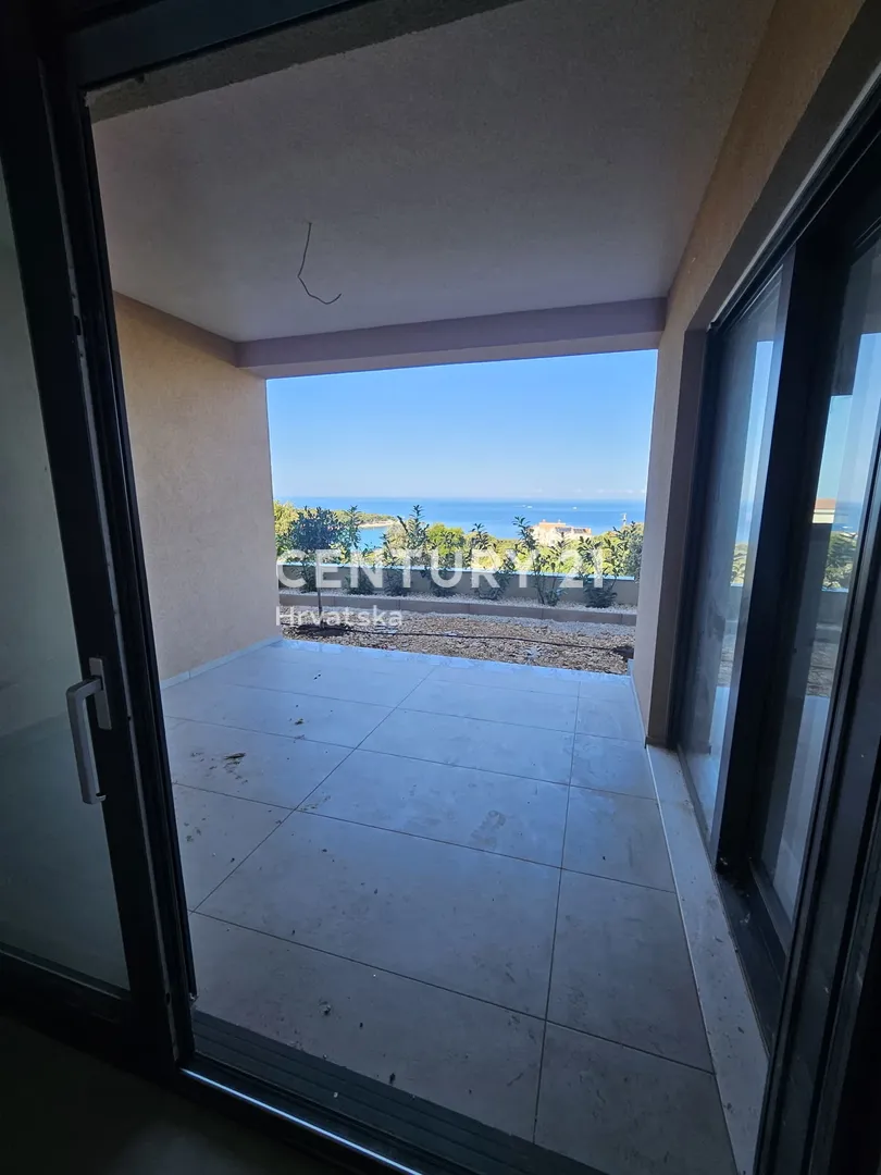 apartman u prizemlju s pogledom na more i vrtom - dolac, primošten - slika 19