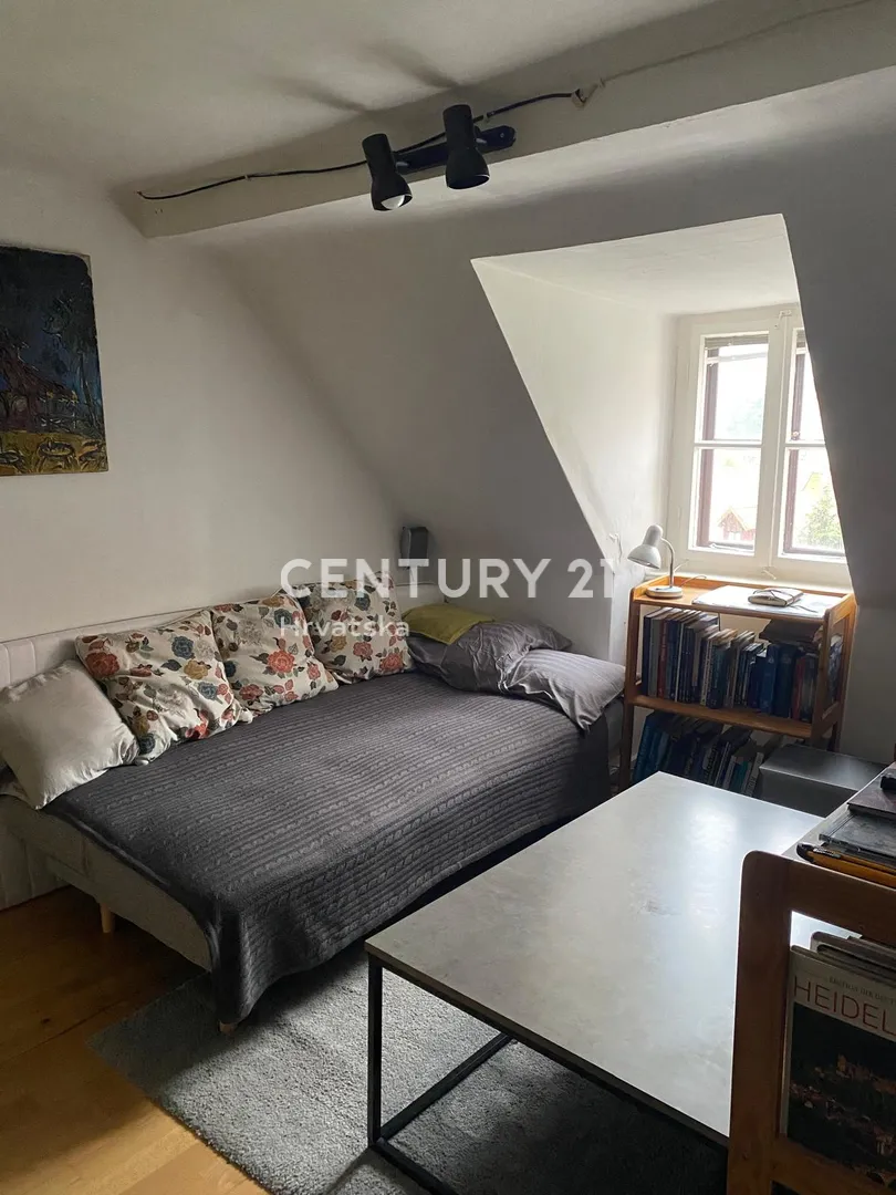 stan 50 m² u baroknoj palači – centar zagreba - slika 2