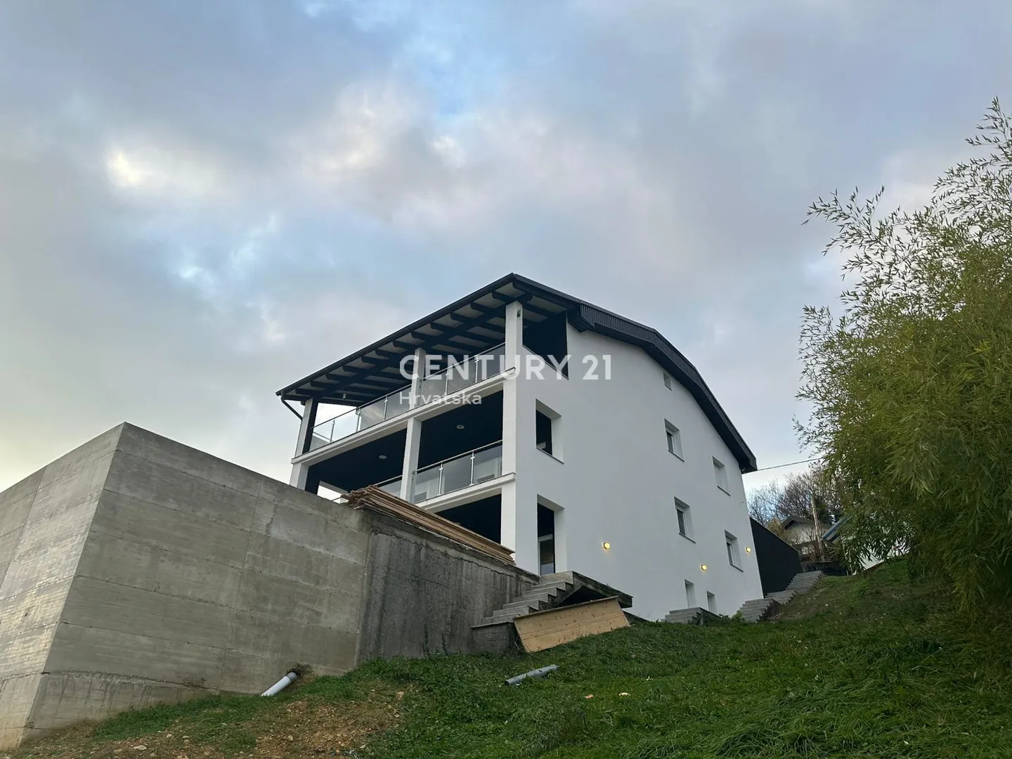 luksuzna obiteljska kuća – 560 m² na parceli od 1.135 m², topličica, novi marof - slika 6