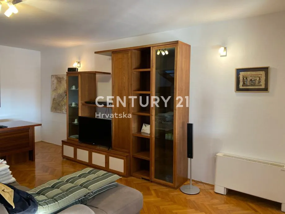 sveti lovreč, perini, poreč – istra | dvojna katnica 290 m² + terasa, balkon, bazen | potpuno namještena | renovirana 2024. - slika 13