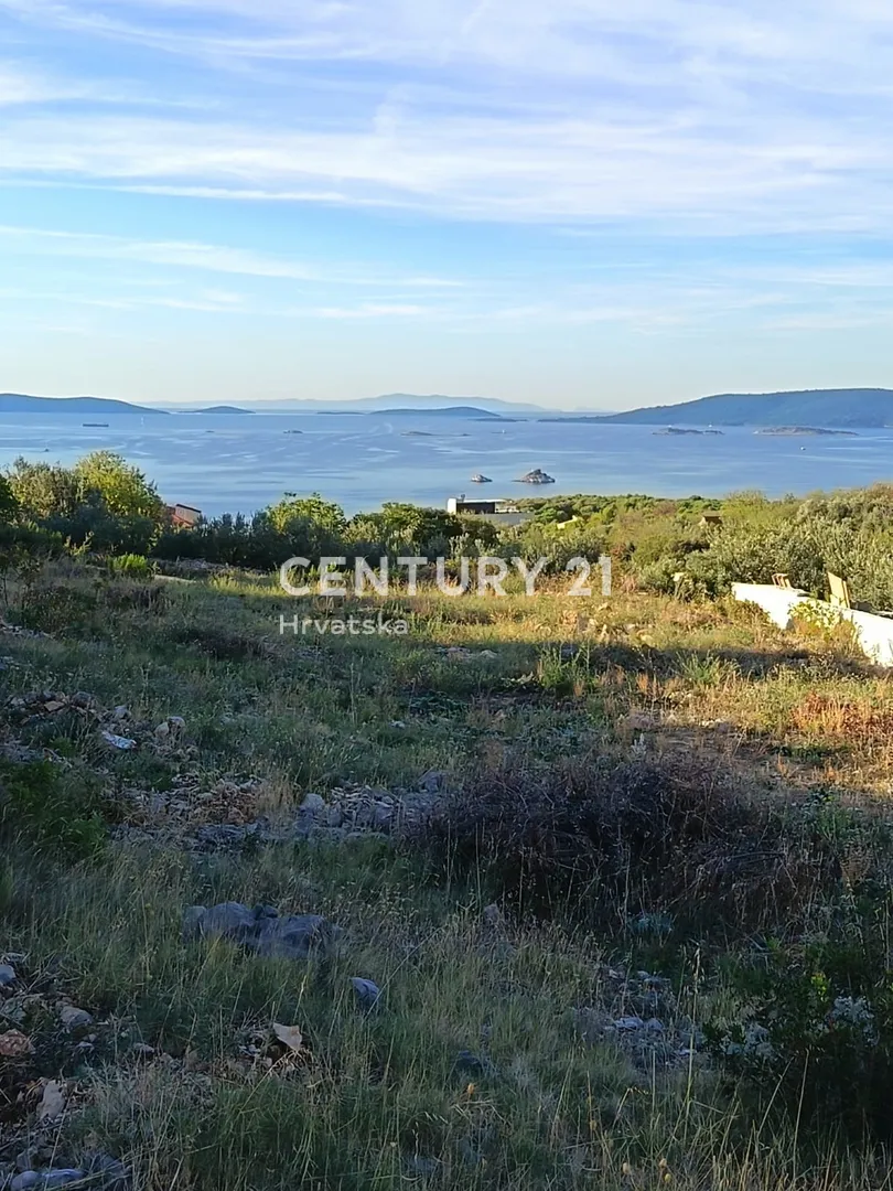 građevinsko zemljište s pogledom na more 941 m2 – seget donji, trogir-prodaja - slika 2