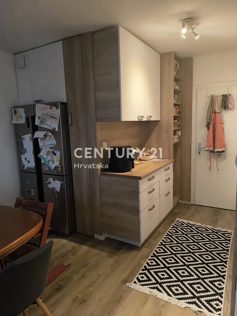 kompletno namješten stan 80,59 m2 bili brig -zadar - slika 11