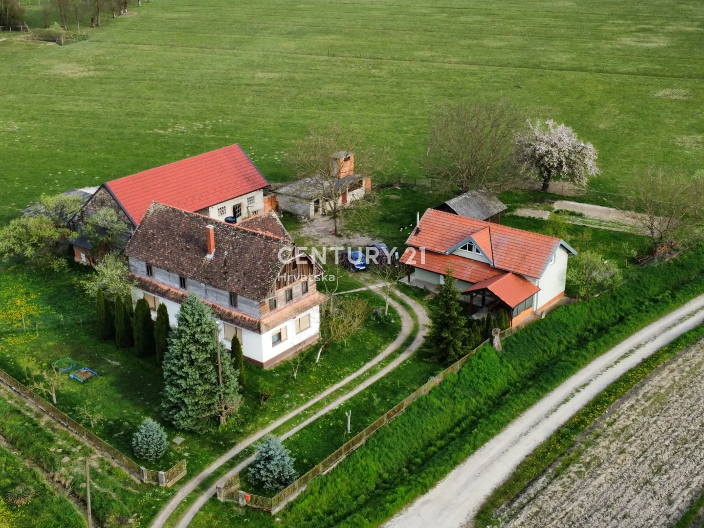 prodaja poljoprivrednog imanja s dvije kuće i opg-om-orle-suša - slika 1