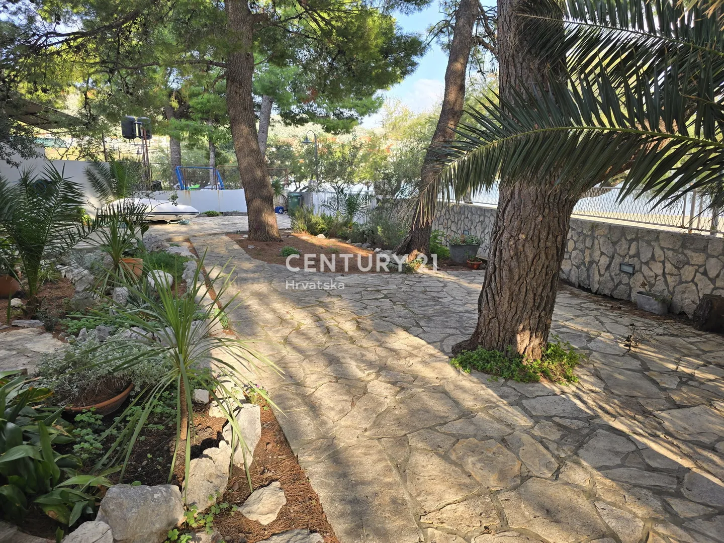 kuća prvi red do mora | 2 apartmana | 400 m² čestica | vez za brod - slika 24