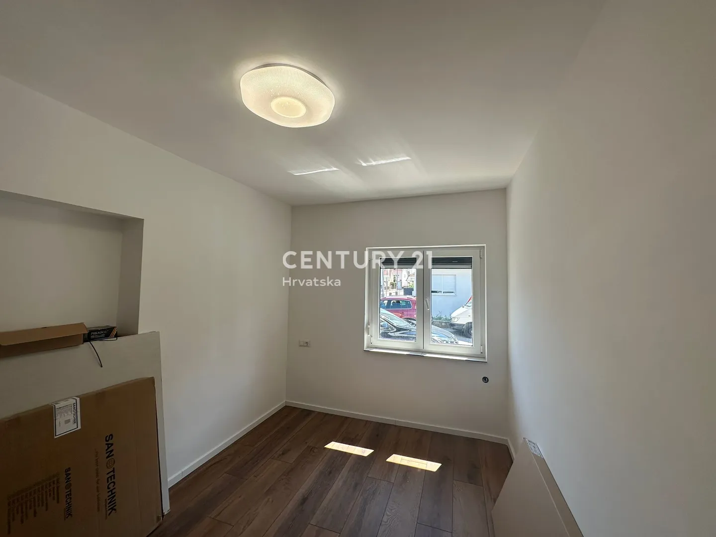 višestambena kuća sa 4 odvojena stana 263 m² , gornja dubrava (trnovčica) - slika 7