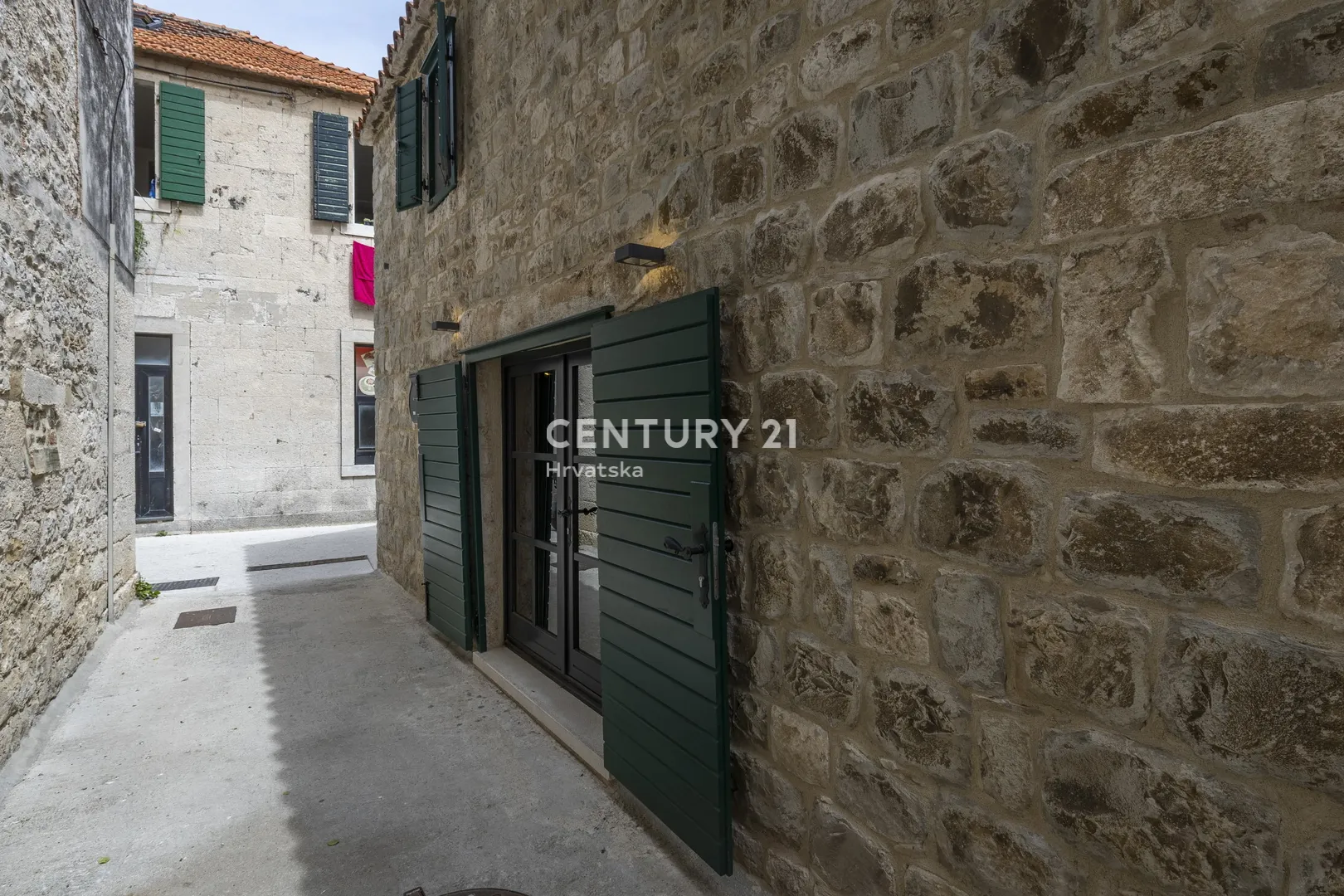 luksuzni, dvoetažni apartman -kaštel stari, 50 m od mora - slika 62