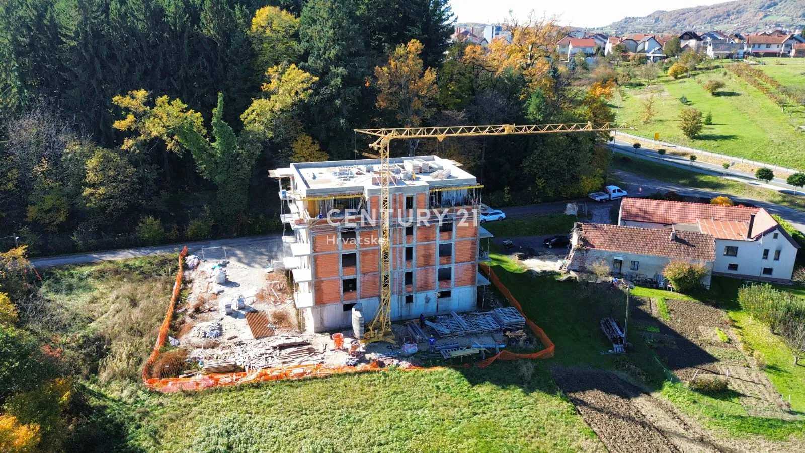 stan u prizemlju 66m2 - novi marof - centar - slika 4
