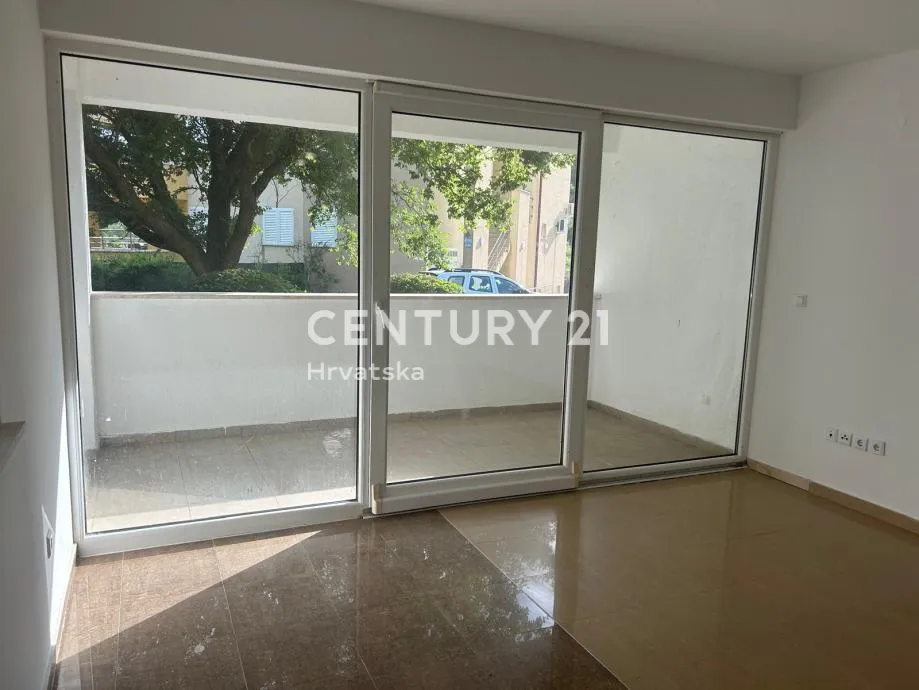 palit (otok rab) – vila palit | dvosobni apartman 52 m² + lođa 9 m² | prizemlje | 2011. god. | energetski razred a - slika 18