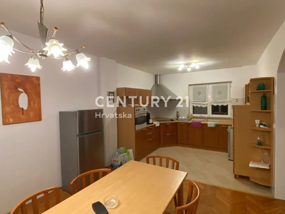 sveti lovreč, perini, poreč – istra | dvojna katnica 290 m² + terasa, balkon, bazen | potpuno namještena | renovirana 2024. - slika 16