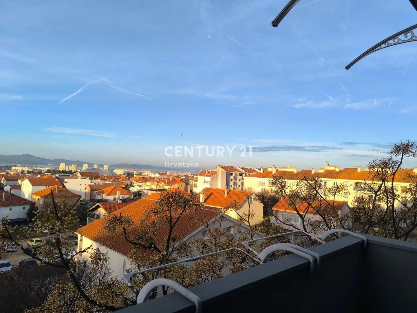 kompletno namješten stan 80,59 m2 bili brig -zadar - slika 32