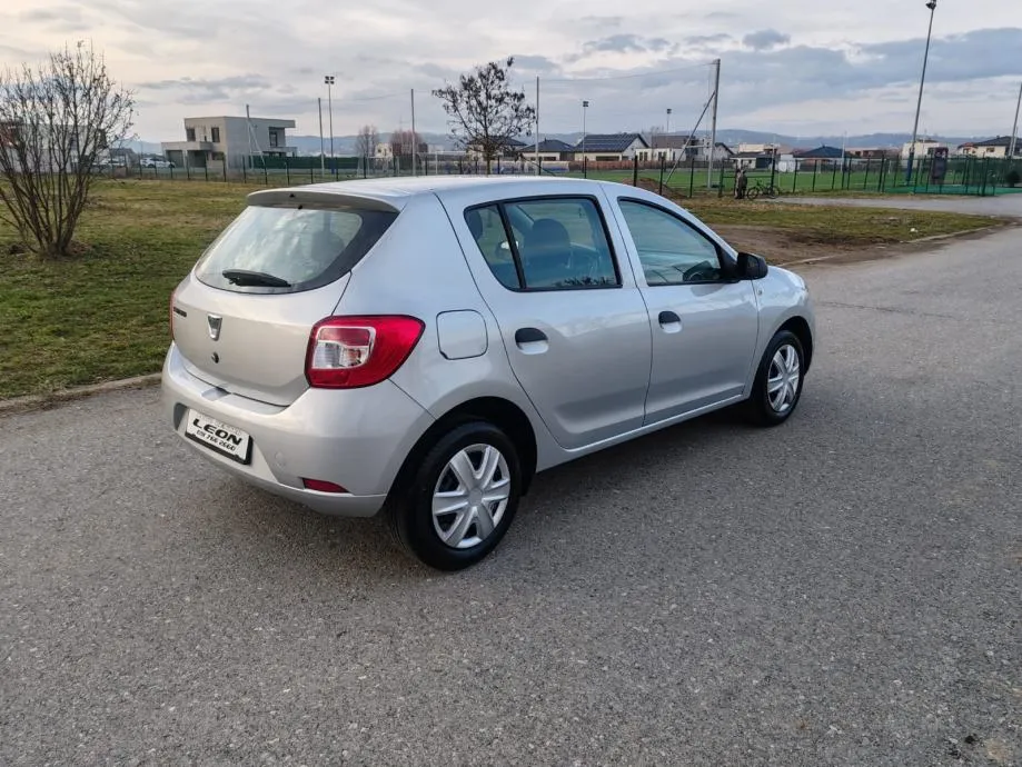 dacia sandero 0,9 tce 90,2015 g,66000 km, kartice24/36 rata - slika 6