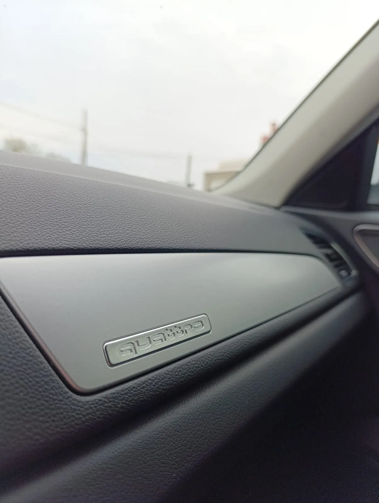 audi q3 2,0 tdi - slika 16