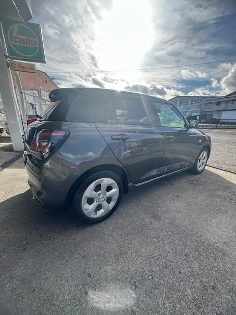 suzuki swift 1,2 hybrid gl+ premium 2wd financiranje 1/3 sa 3% kamata - slika 6