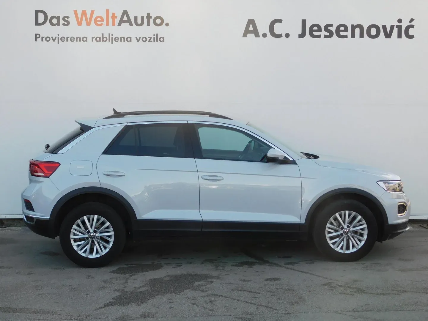 10673 volkswagen t-roc 1.0 tsi design - slika 4