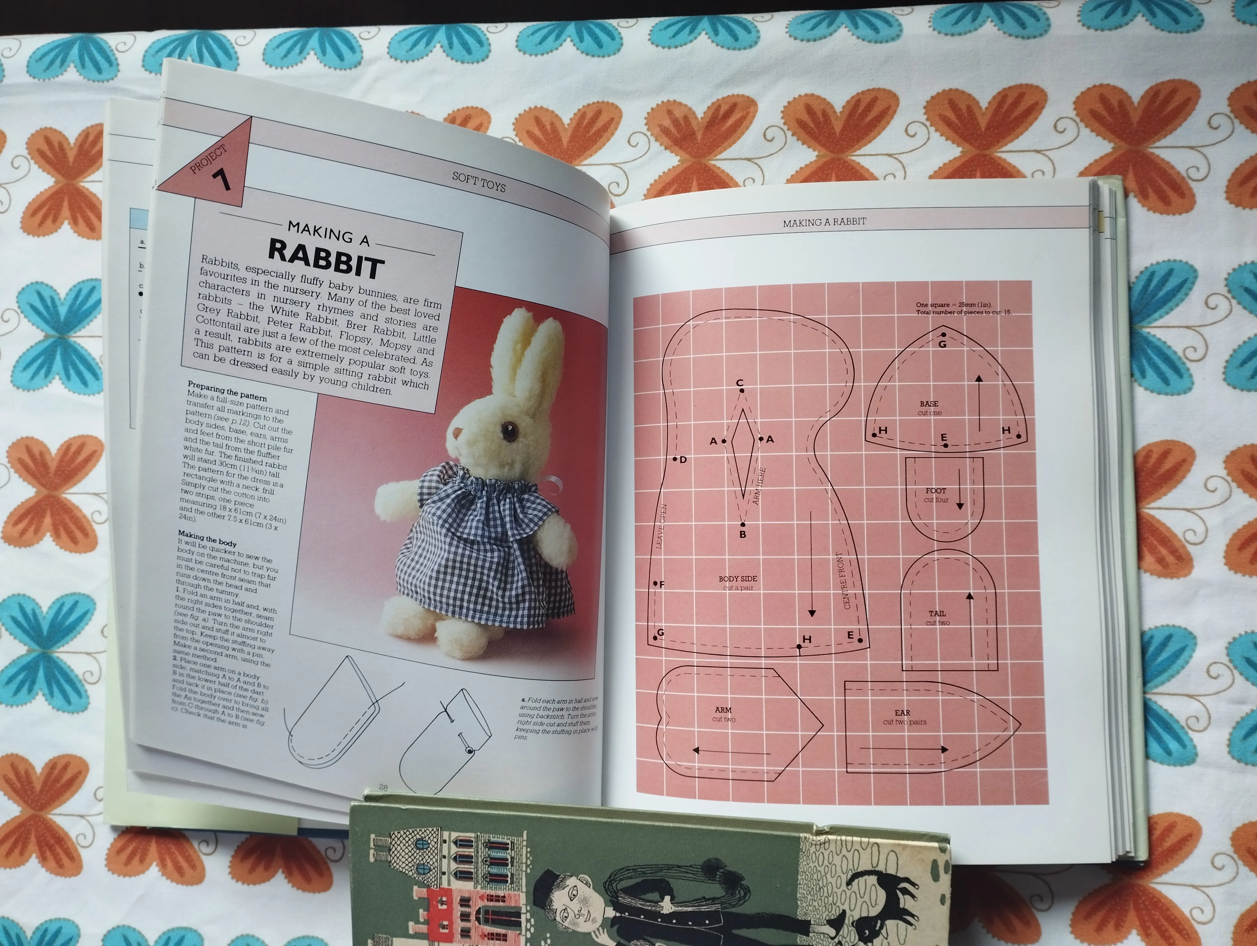 pamela peake - the book of toy making - slika 8