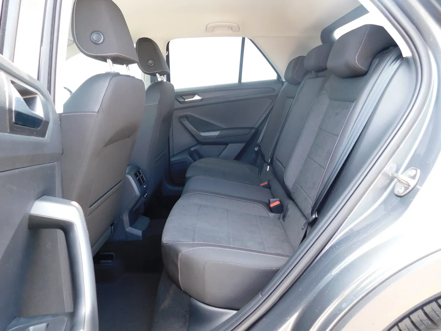 08579 volkswagen t-roc 2.0 tdi style - slika 11