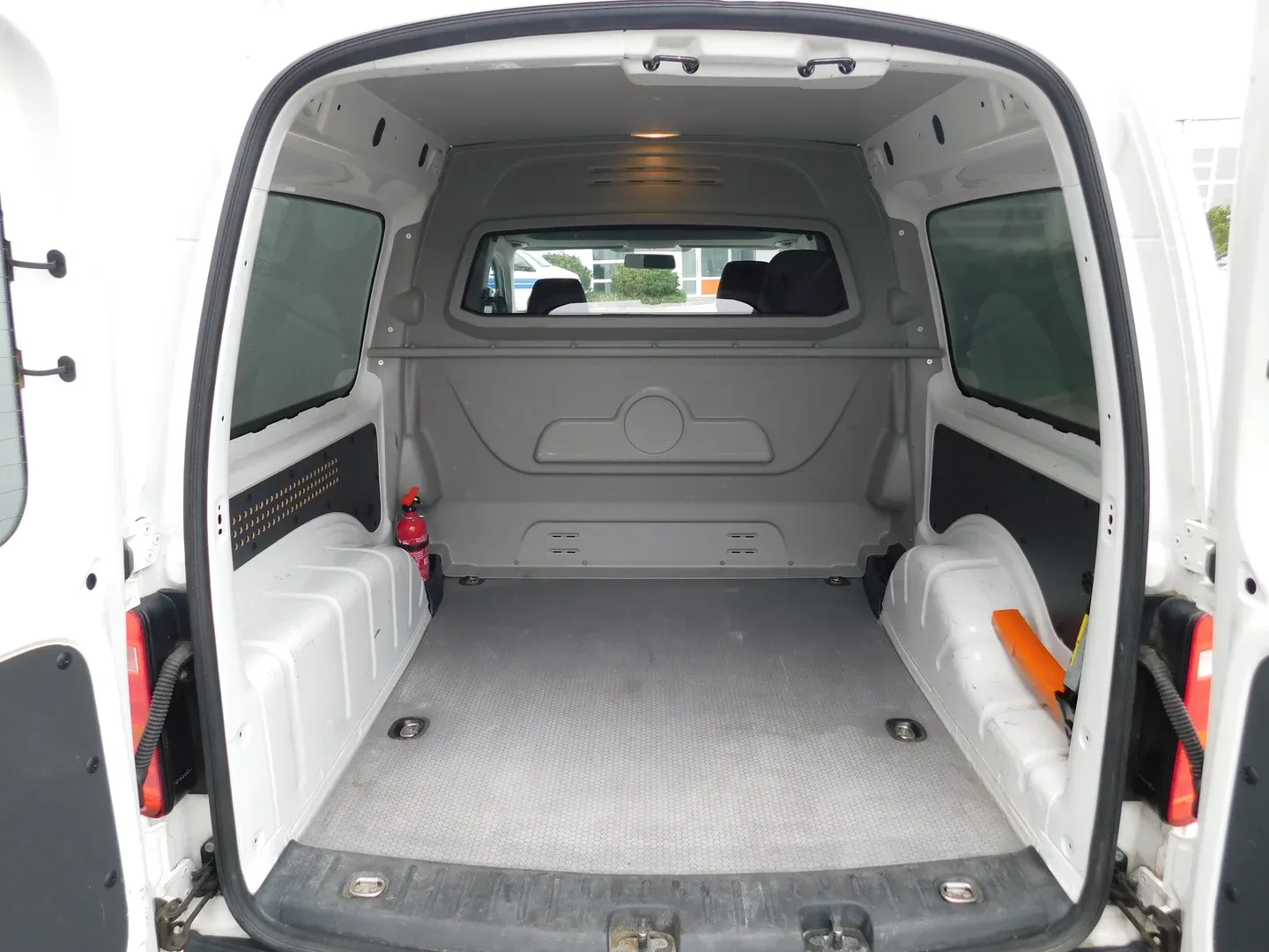11963 vw caddy kombi maxi van 2.0 tdi - slika 12