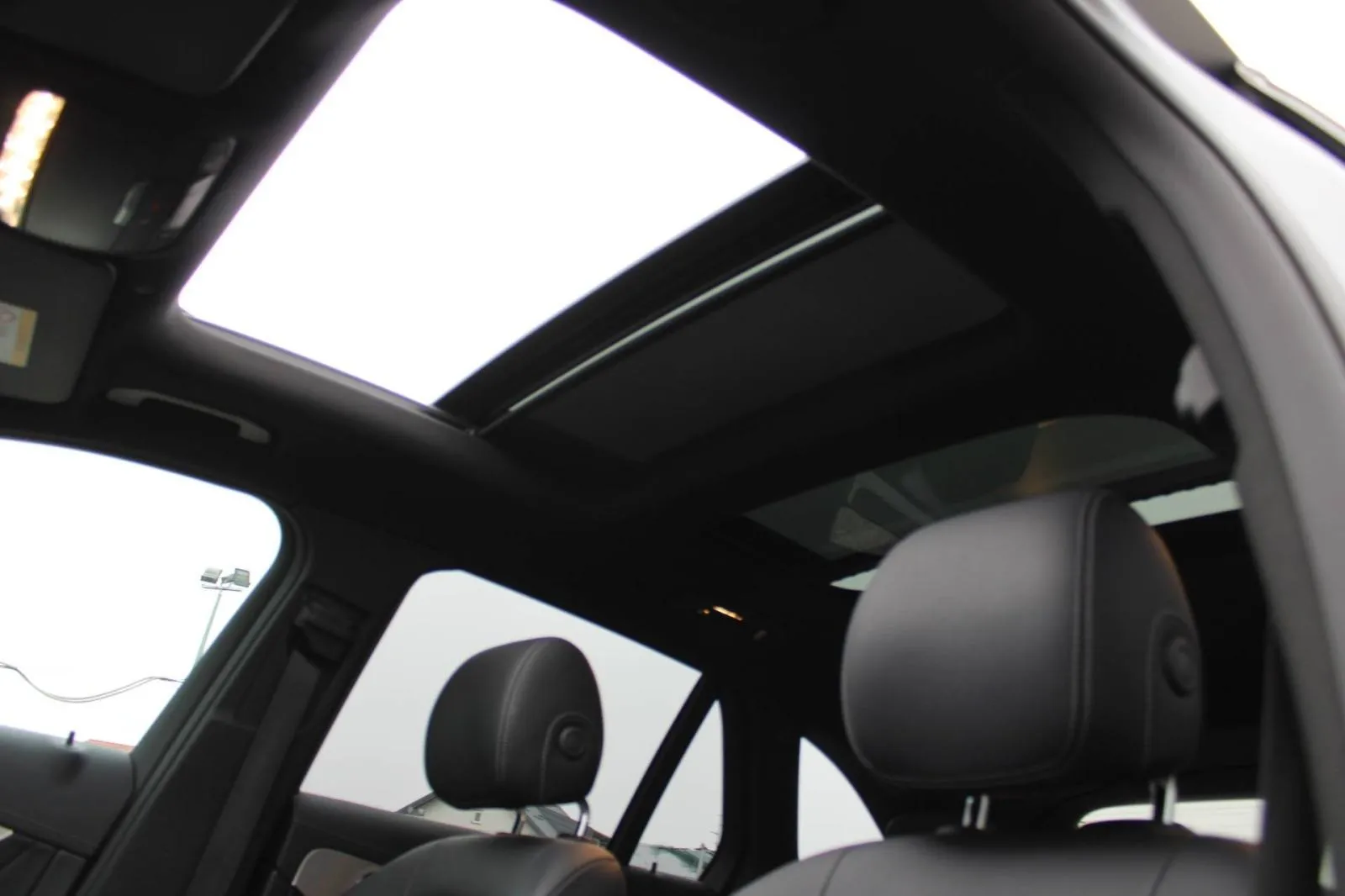 mercedes-benz glc 43 amg 4matic *panorama, led, kamera 360* - slika 15