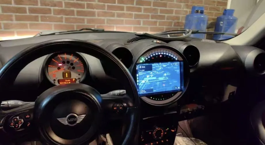 mini cooper r56 r60 original andoroid multimedija navigacija kamera - slika 3
