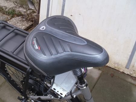 električni bicikl gradski sa brdskim motorom 500w akcija 8900kn - slika 3