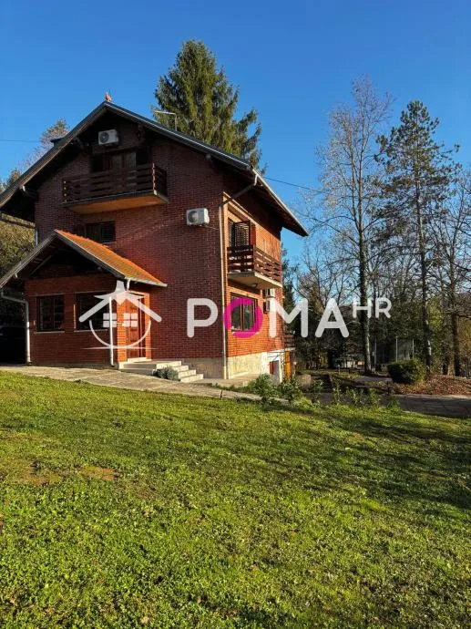 Kuća: Pokupsko, 230.00 m2 (prodaja)