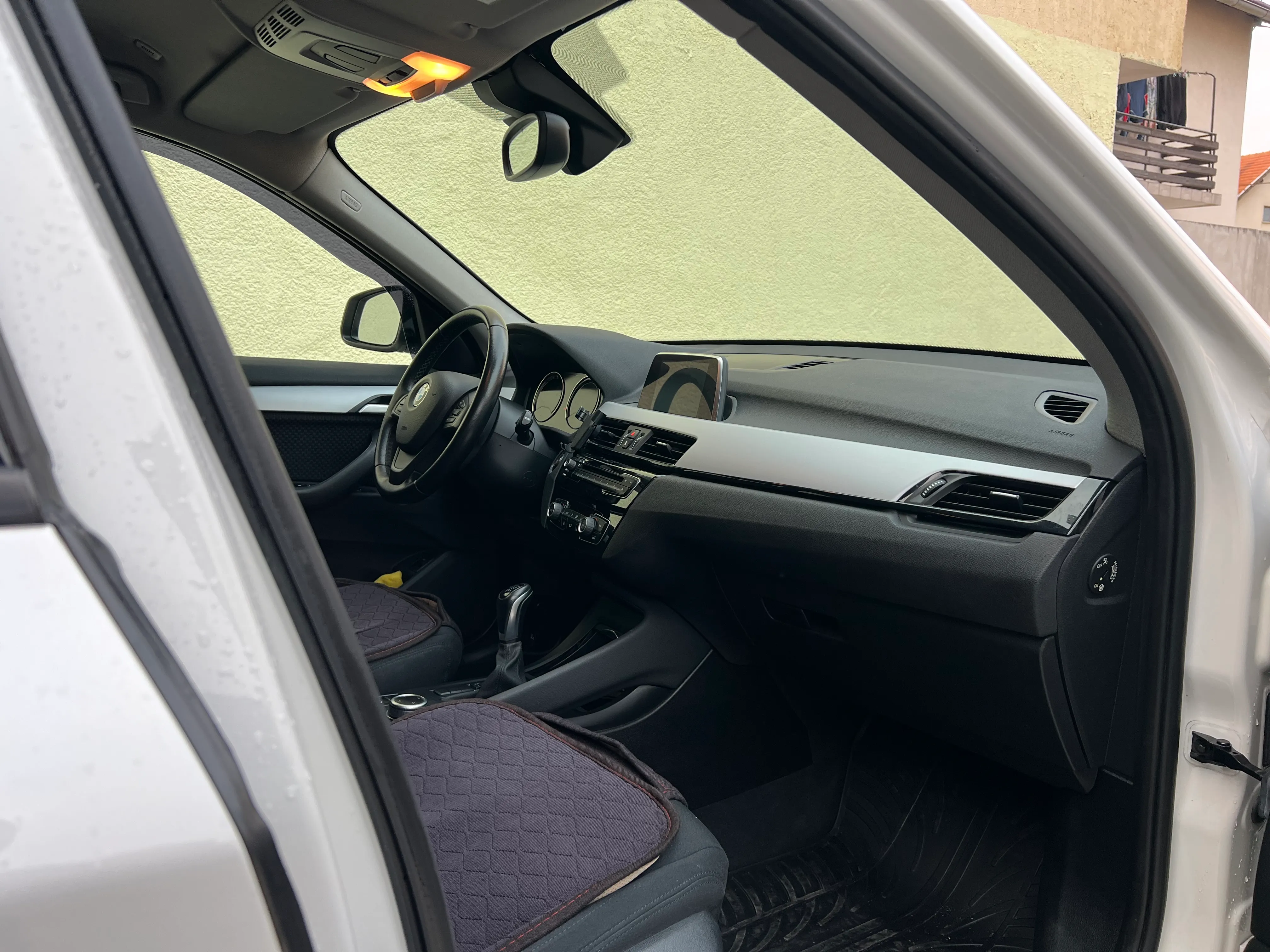 bmw x1 1.8 - slika 6