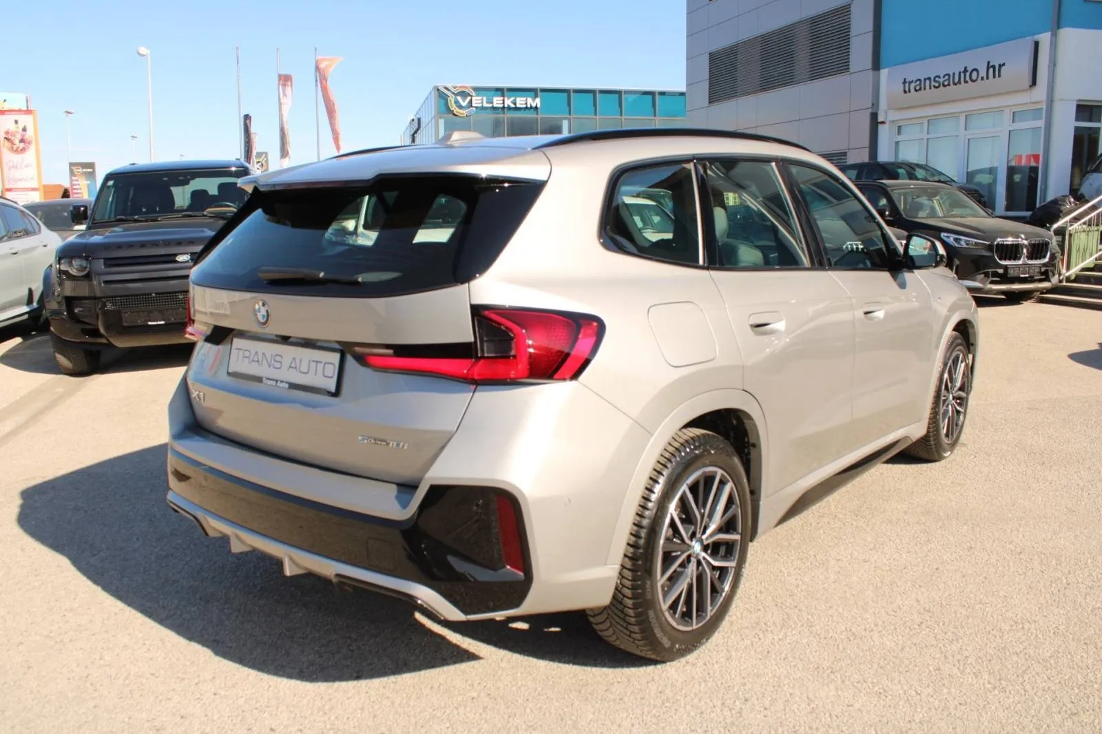 bmw x1 18i automatik m-paket *led, navigacija, kamera* - slika 5