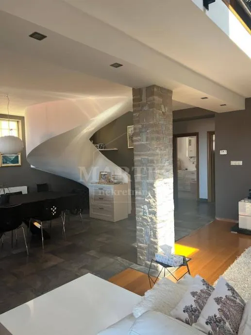 šibenik, centar, 2 etaže, 158,69 m2, 4 sobe (prodaja) - slika 6