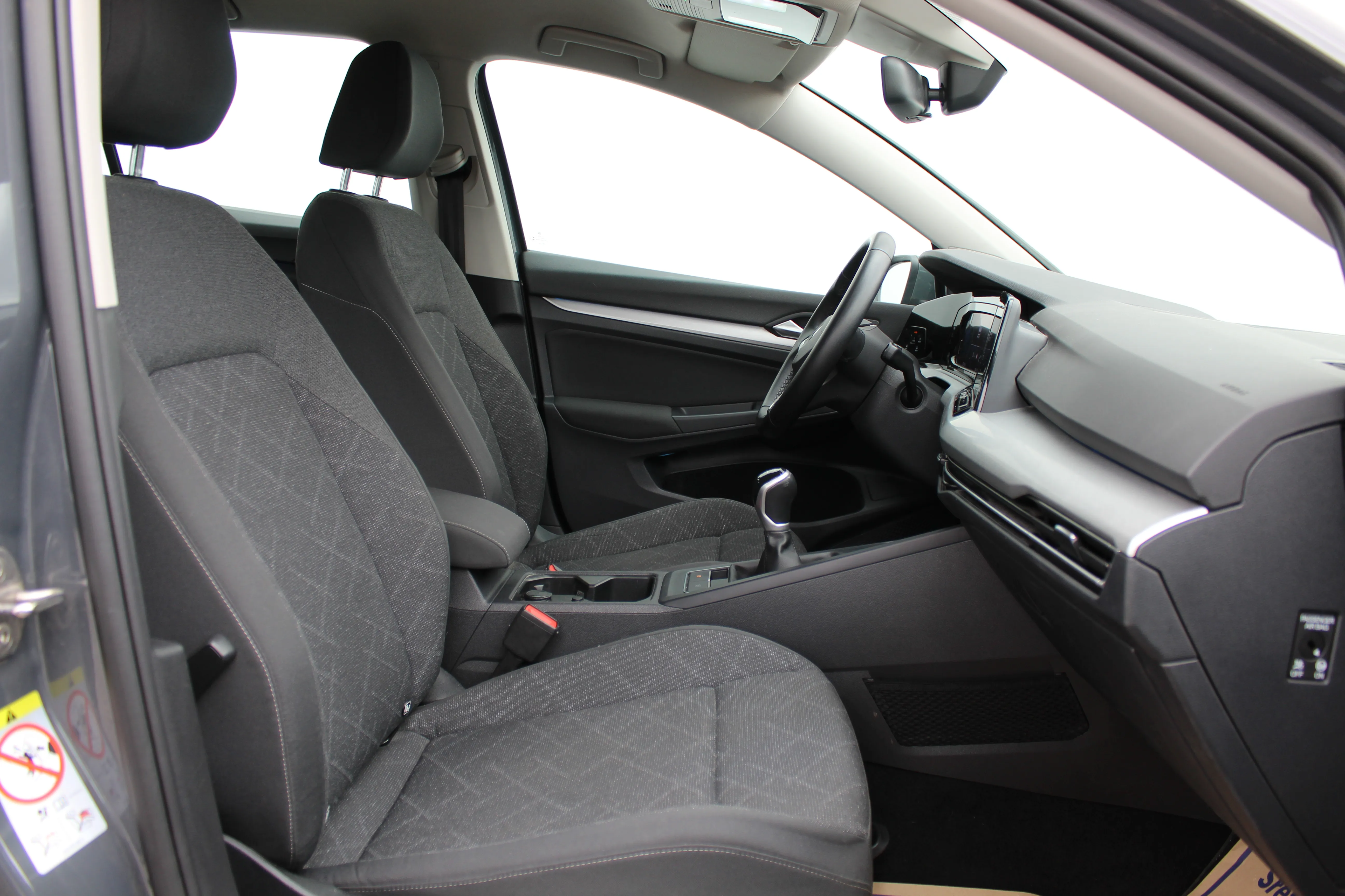 13156 volkswagen golf 1.0 tsi life - slika 11