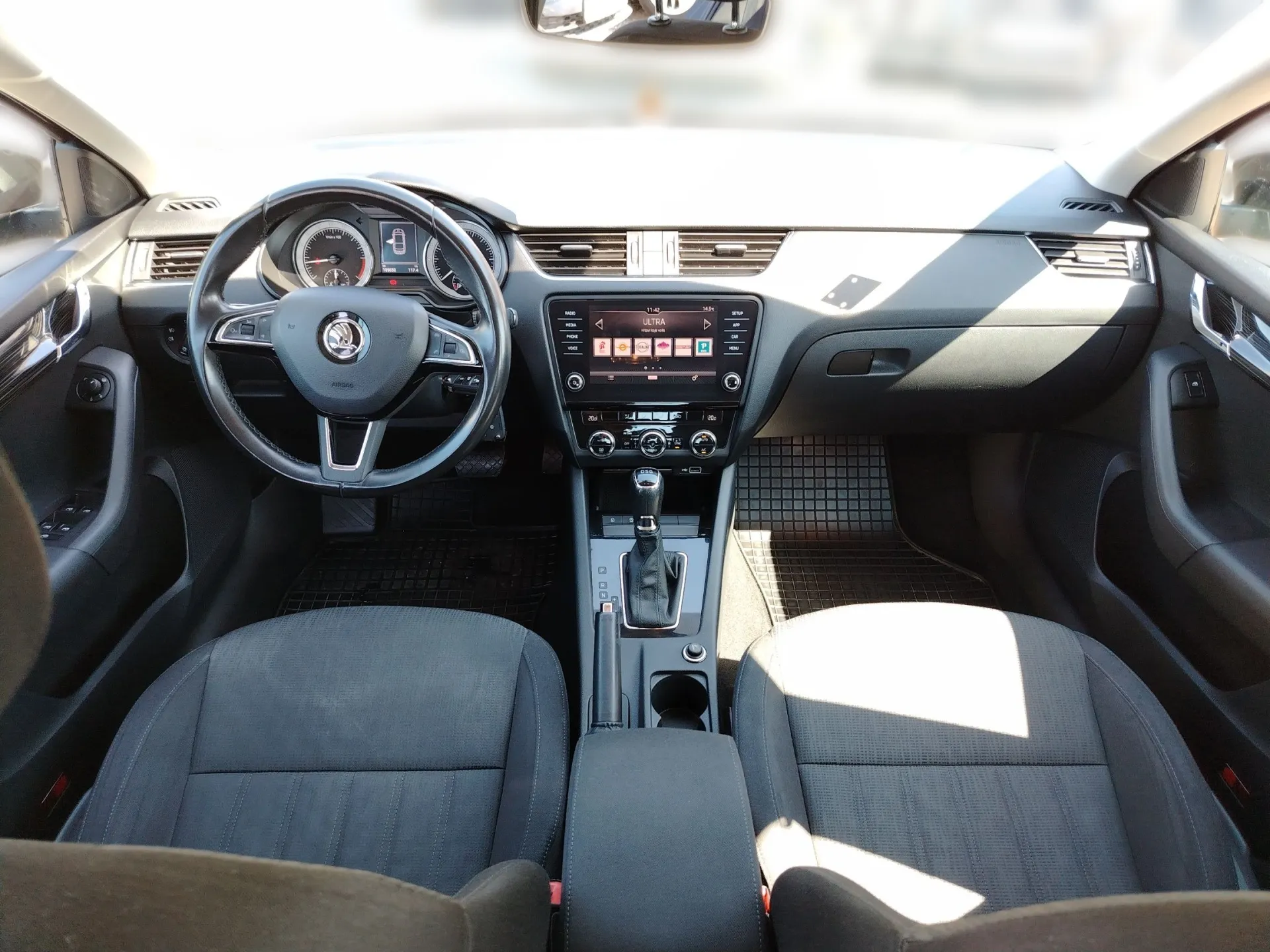 škoda octavia 1.6 tdi dsg - slika 10