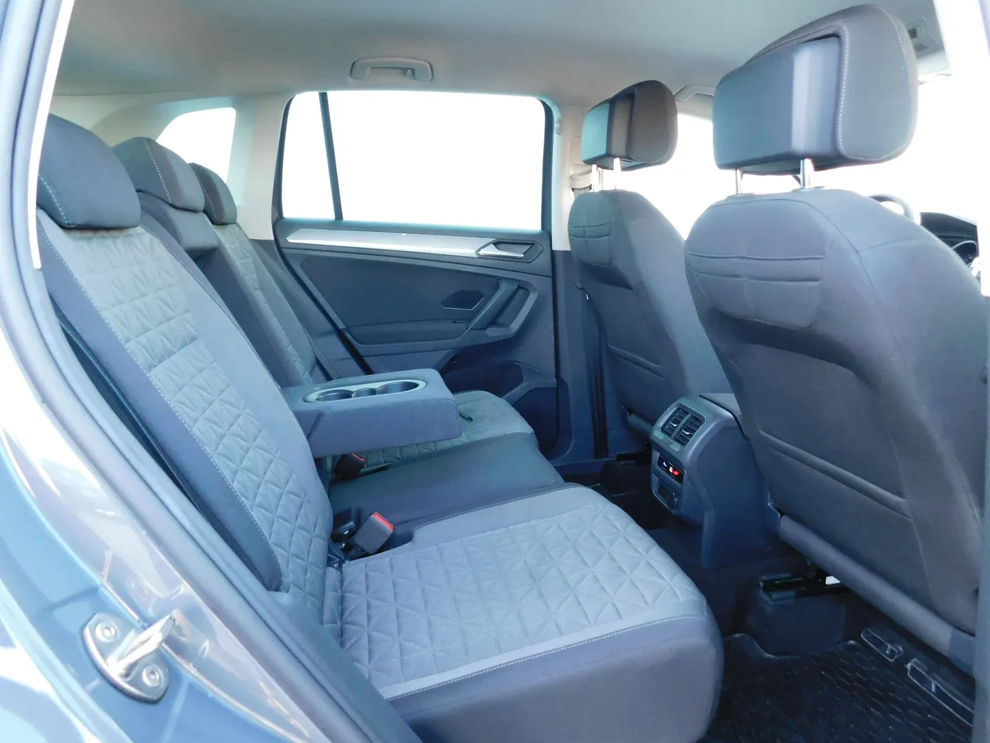 10485 volkswagen tiguan 2.0 tdi dsg life - slika 13