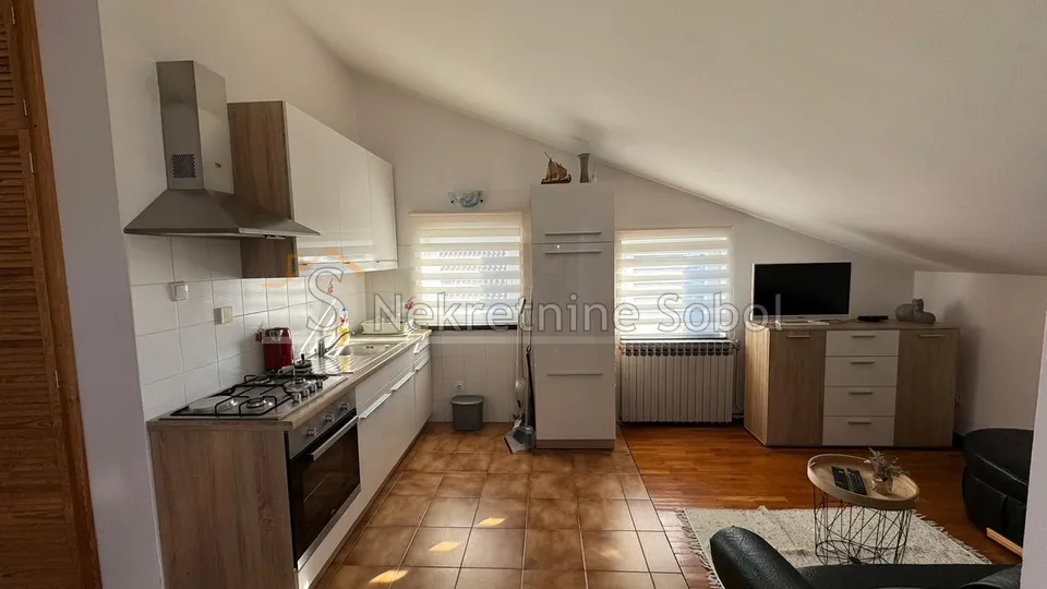mali lošinj - restoran, 395 m2 prodaja - slika 26