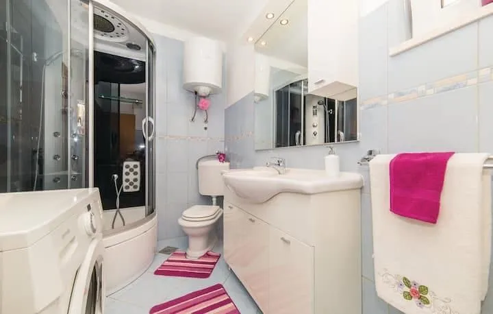 kuća s bazenom kaštel lukšić, 260.00 m2 (prodaja) - slika 14