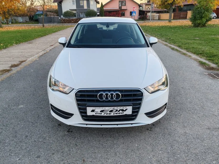 audi a3 1,6 tdi , 2015 g. 197000 km kartice 24/36 rata - slika 2